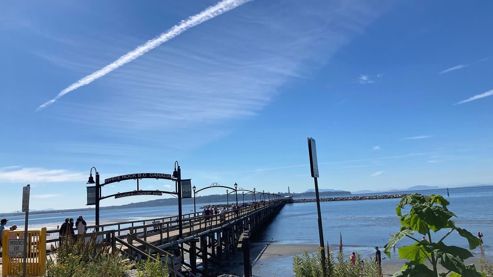 The White Rock pier on Semiahmoo Bay