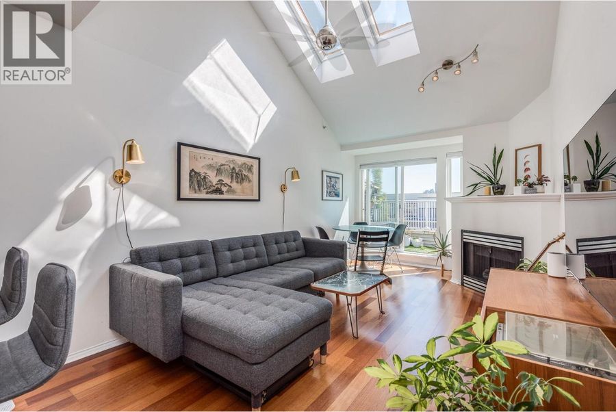404 3939 HASTINGS STREET, Burnaby