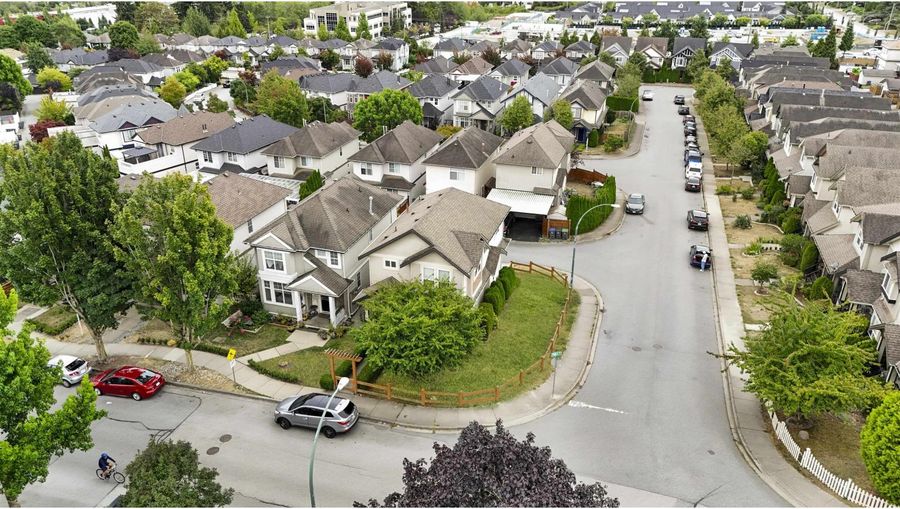14850 57 AVENUE, Surrey