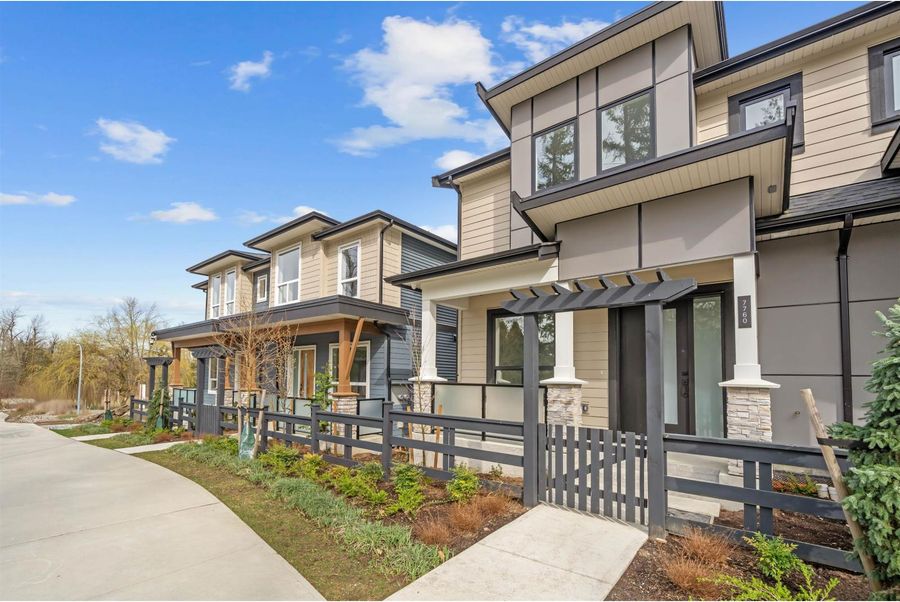 7738 196 STREET, Langley