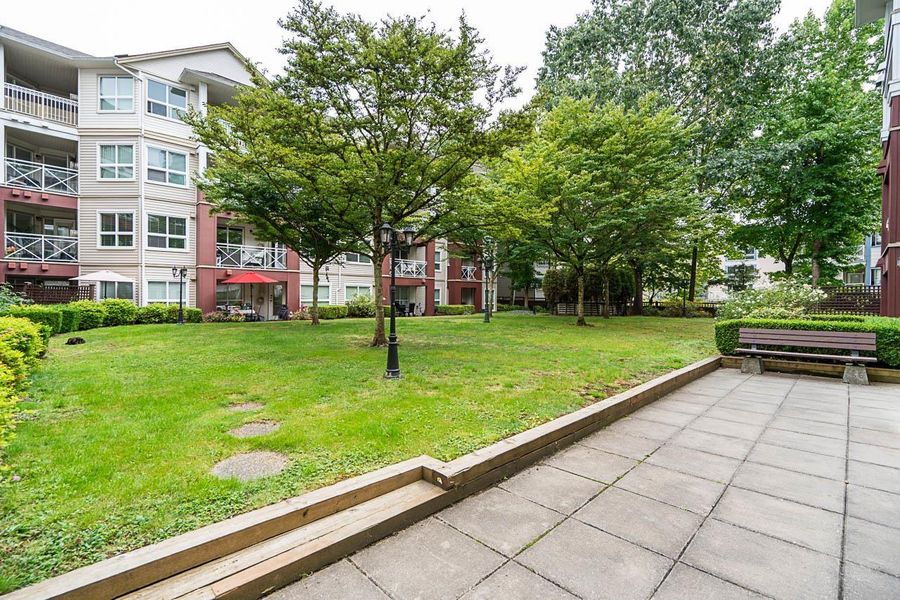 211 8068 120A AVENUE, Surrey