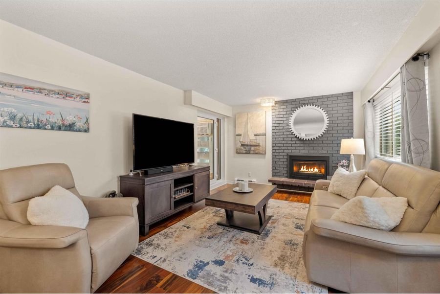 107 1368 FOSTER STREET, White Rock