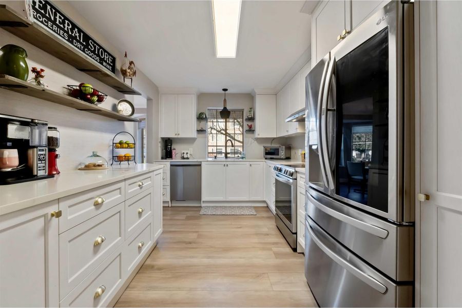 202 1488 MERKLIN STREET, White Rock